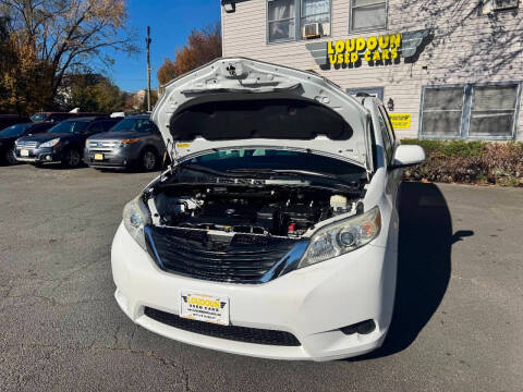 2011 Toyota Sienna LE 8-Passenger