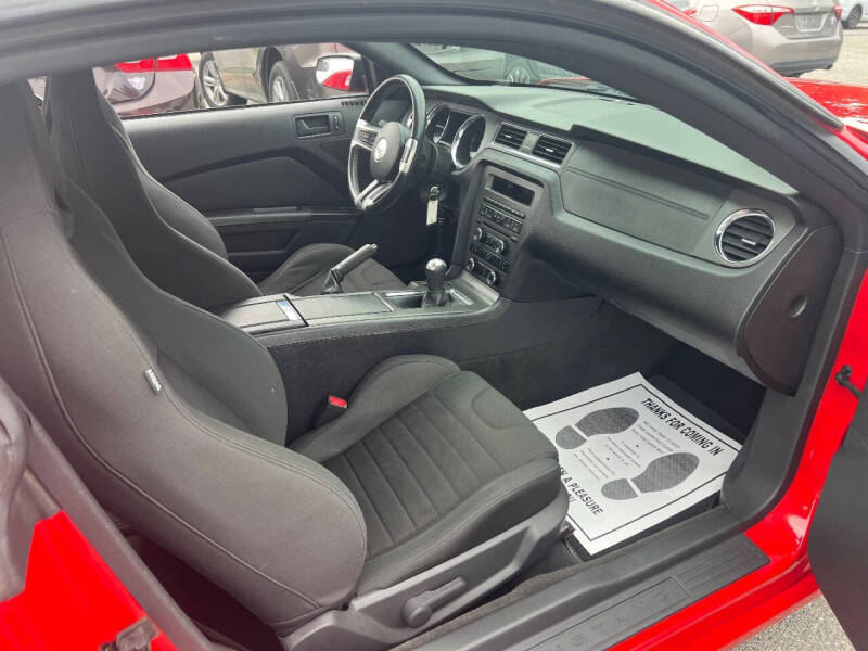 2014 Ford Mustang V6