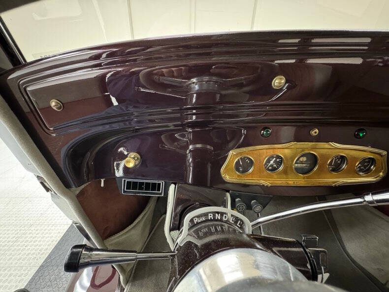 1932 Plymouth Deluxe