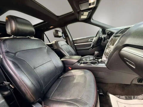 2017 Ford Explorer Sport
