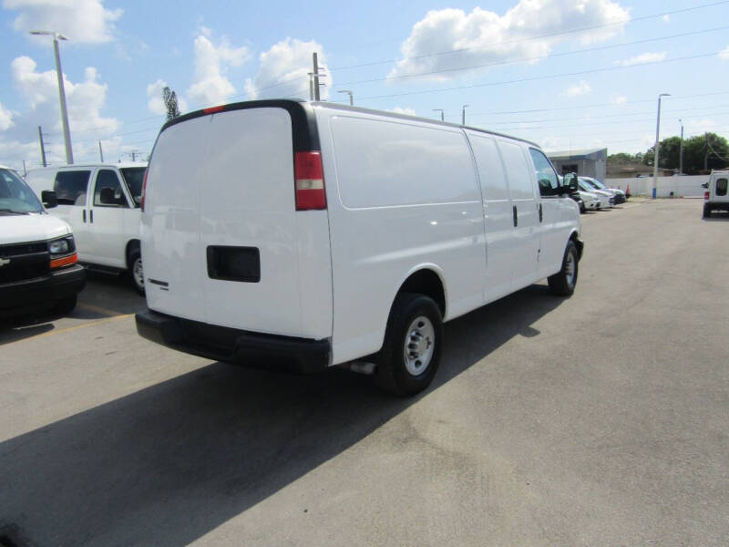2013 Chevrolet Express 2500