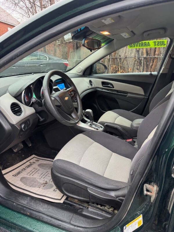 2014 Chevrolet Cruze LS Auto