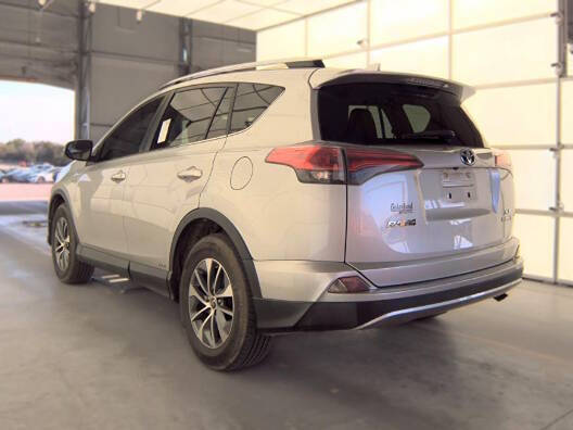 2016 Toyota RAV4 Hybrid XLE