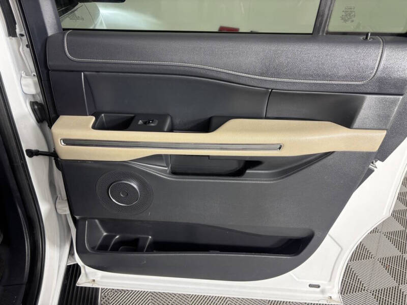 2023 Ford Expedition MAX XLT