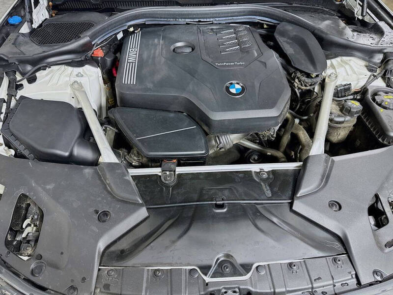 2022 BMW 5 Series 530i