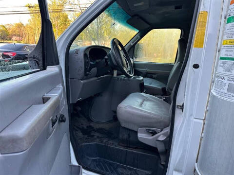 2002 Ford E-Series E-350 SD