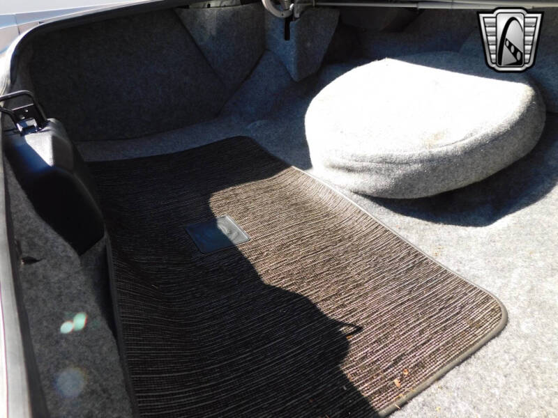 1991 Cadillac Brougham