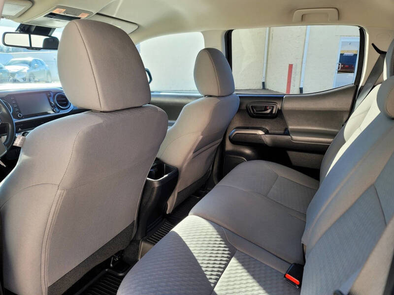 2020 Toyota Tacoma SR5 V6