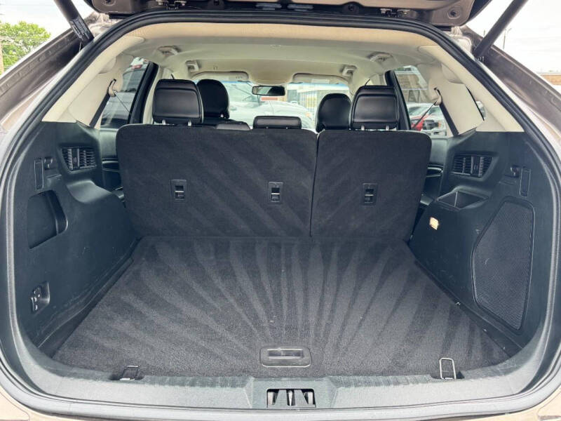 2019 Ford Edge Titanium
