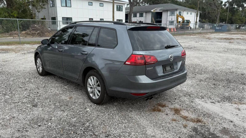 2016 Volkswagen Golf SportWagen