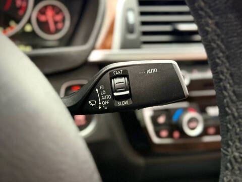 2018 BMW 3 Series 330i xDrive