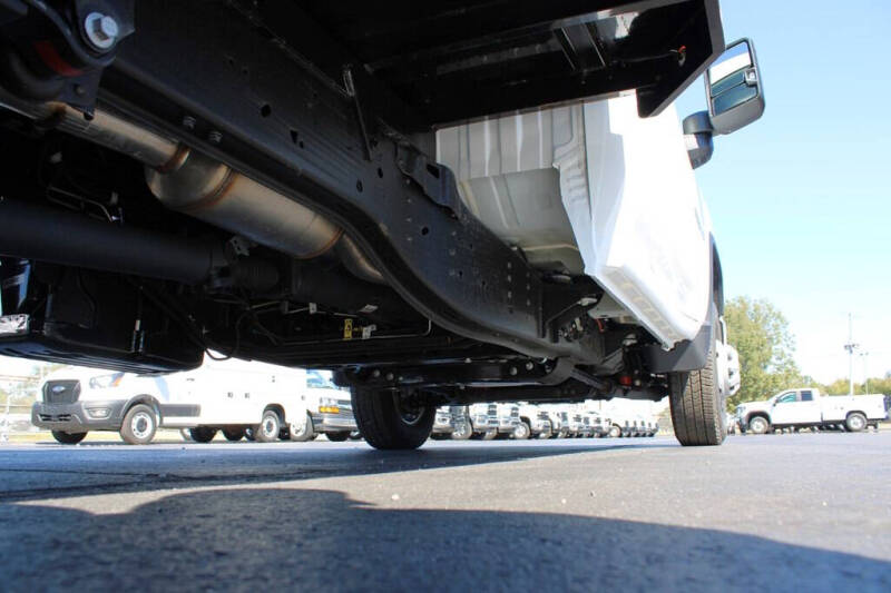 2025 Chevrolet Silverado 3500HD CC