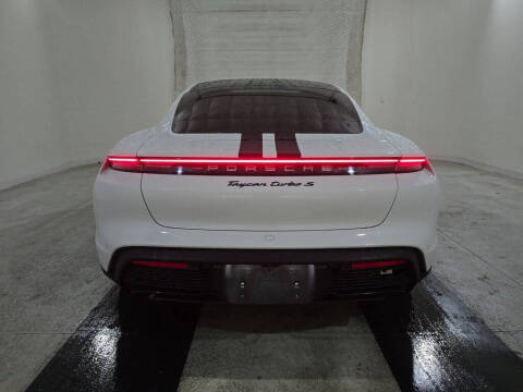 2020 Porsche Taycan Turbo