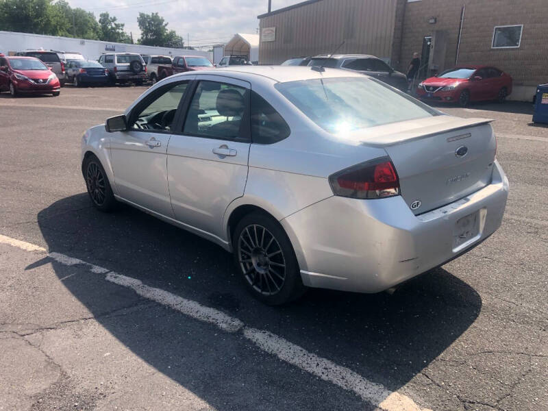 2011 Ford Focus Sport SES