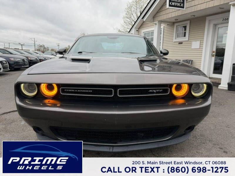 2015 Dodge Challenger SXT