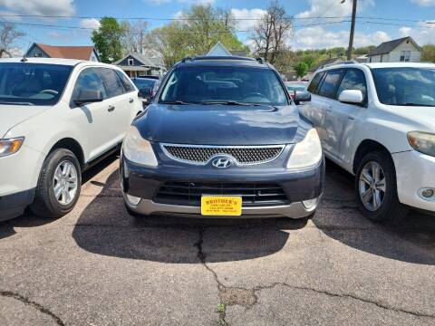 2008 Hyundai Veracruz for sale at Brothers Used Cars Inc in Sioux City IA