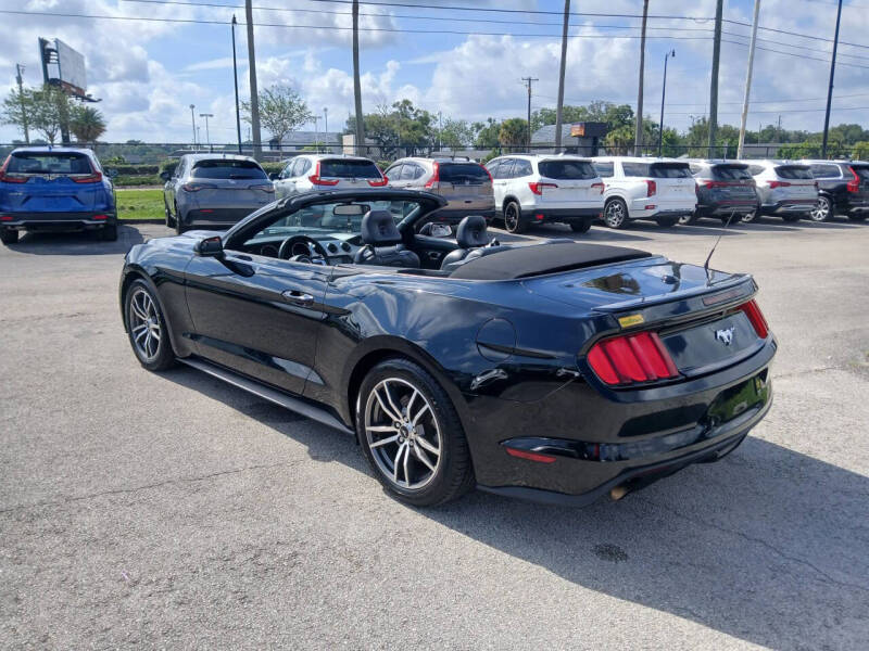 2016 Ford Mustang EcoBoost Premium