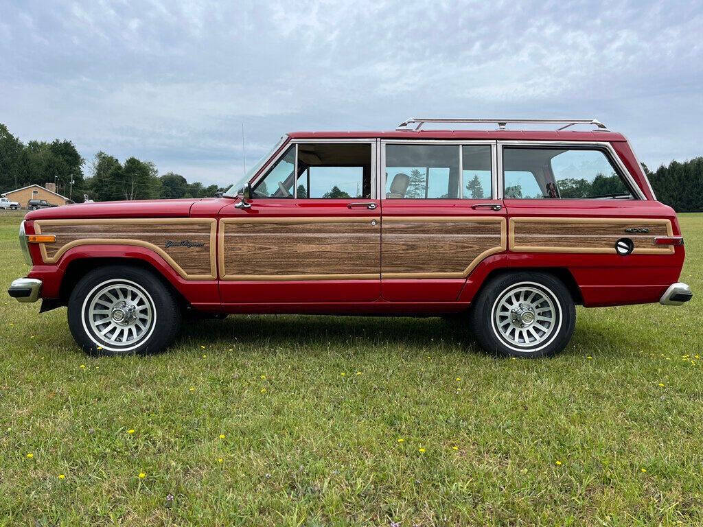 1987 Jeep Grand Wagoneer 6