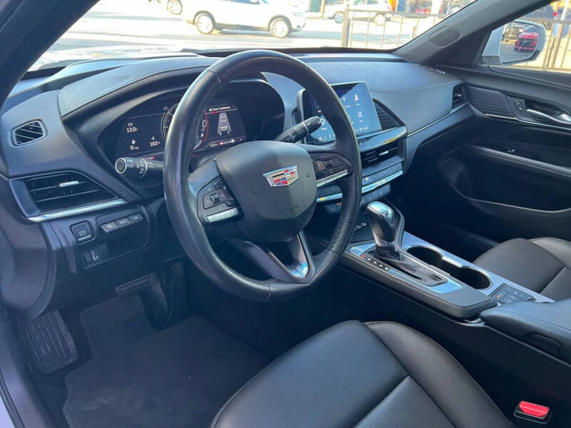 2023 Cadillac CT4 Premium Luxury