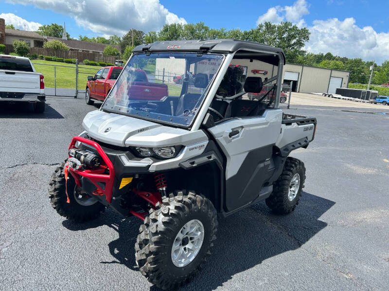 2024 Can-Am Defender HD10