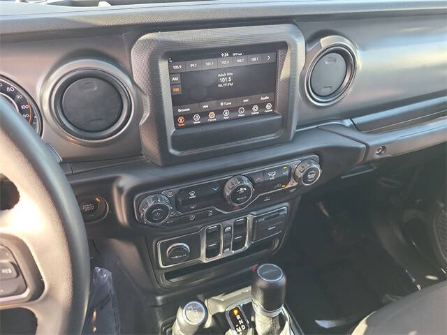 2023 Jeep Gladiator Sport