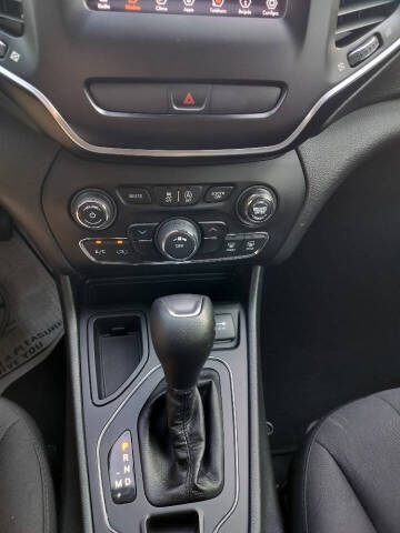 2019 Jeep Cherokee Latitude