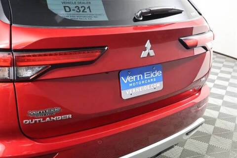 2023 Mitsubishi Outlander SE