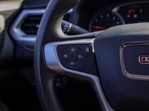 2022 GMC Acadia SLE