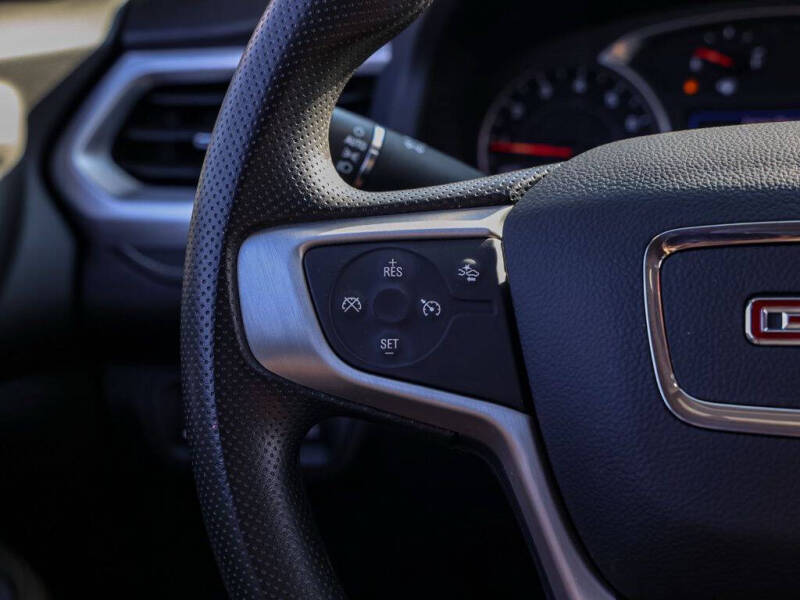 2022 GMC Acadia SLE