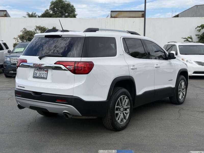 2019 GMC Acadia SLE-2
