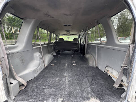 2002 Ford E-Series E-350 SD XLT