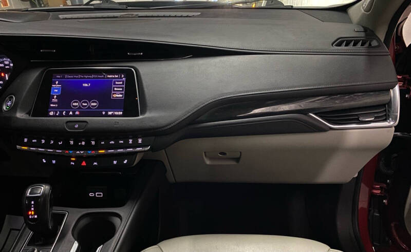 2019 Cadillac XT4 Premium Luxury