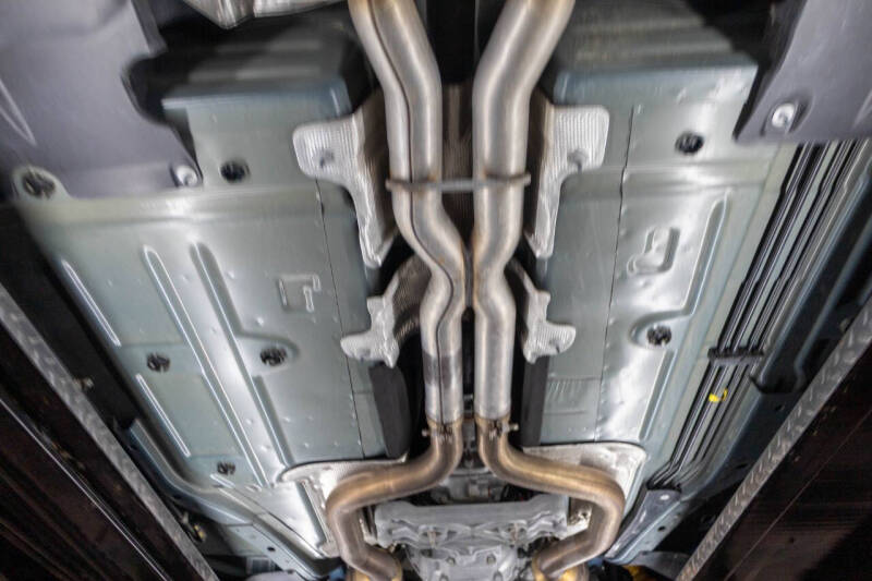 2017 Dodge Challenger 392 HEMI Scat Pack Shaker