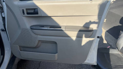 2010 Ford Escape XLS