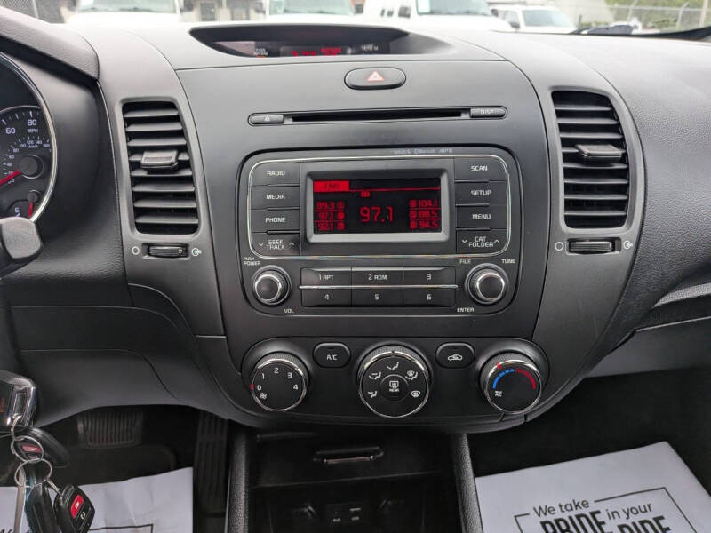 2016 Kia Forte5 LX