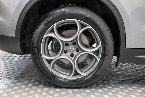 2018 Alfa Romeo Stelvio Sport