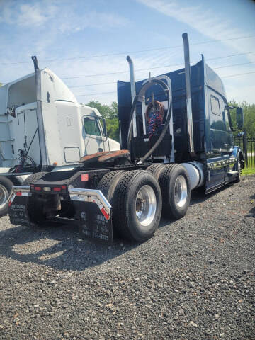 2016 Volvo VNL730