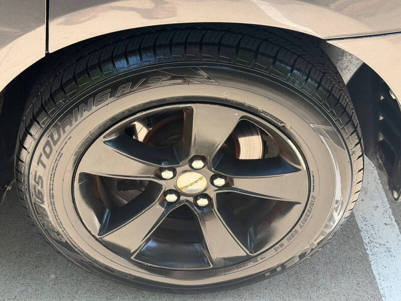 2013 Dodge Charger SE