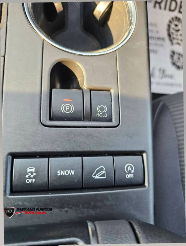 2022 Toyota Highlander L