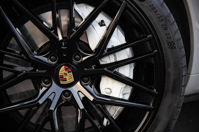 2021 Porsche Cayenne Turbo