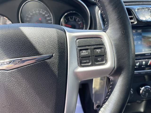 2014 Chrysler 200 Limited