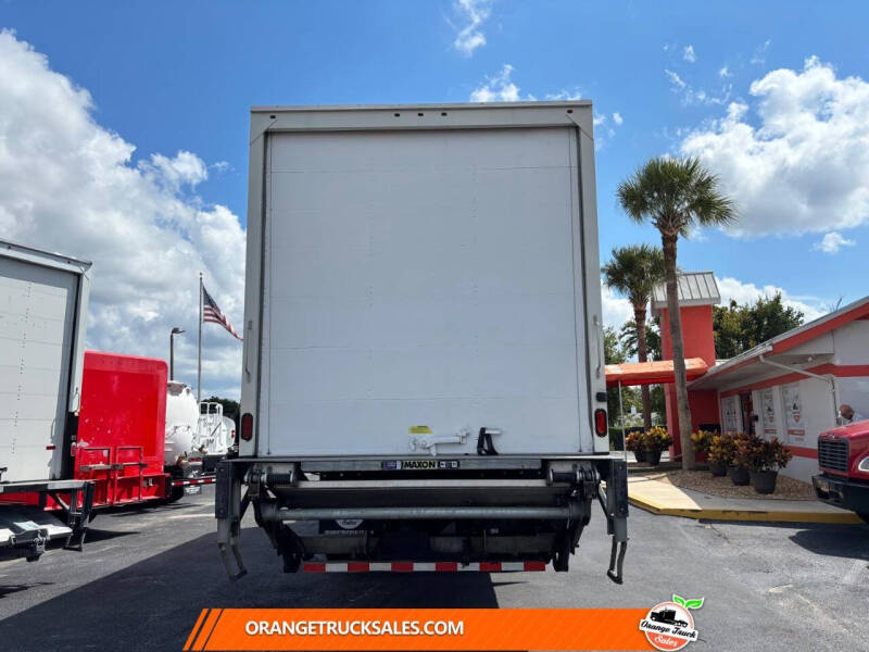 2018 International DuraStar 4300