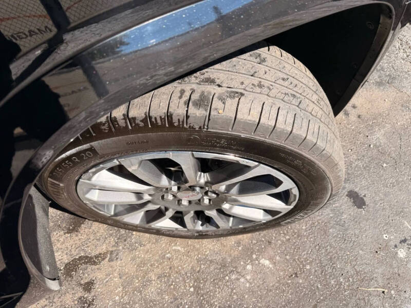 2022 GMC Acadia Denali