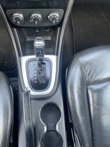 2011 Chrysler 200 Limited