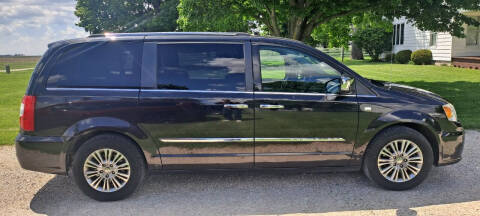 2014 Chrysler Town and Country for sale at ARK AUTO LLC in Roanoke IL