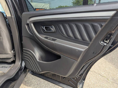 2012 Ford Taurus SEL