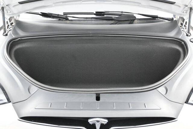 2023 Tesla Model X Plaid