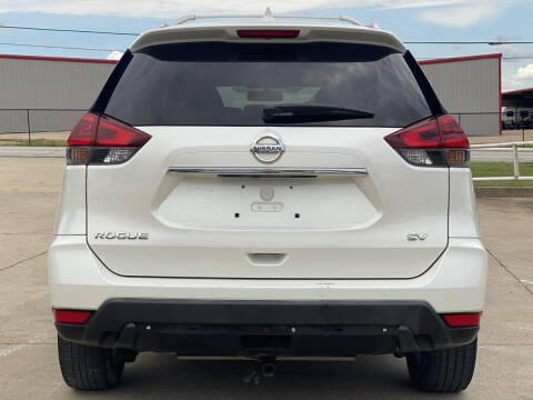 2018 Nissan Rogue SV