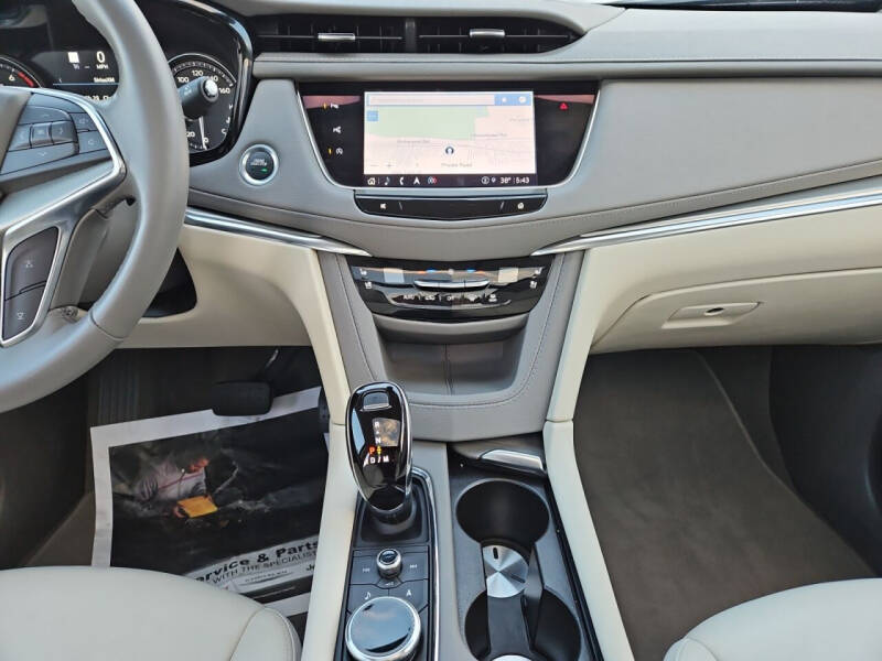 2023 Cadillac XT5 Premium Luxury