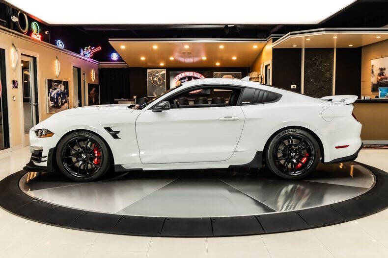 2022 Ford Mustang